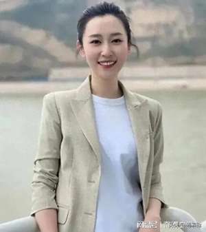 清纯美女主播(王音琪——亮丽清纯的央视女主播)