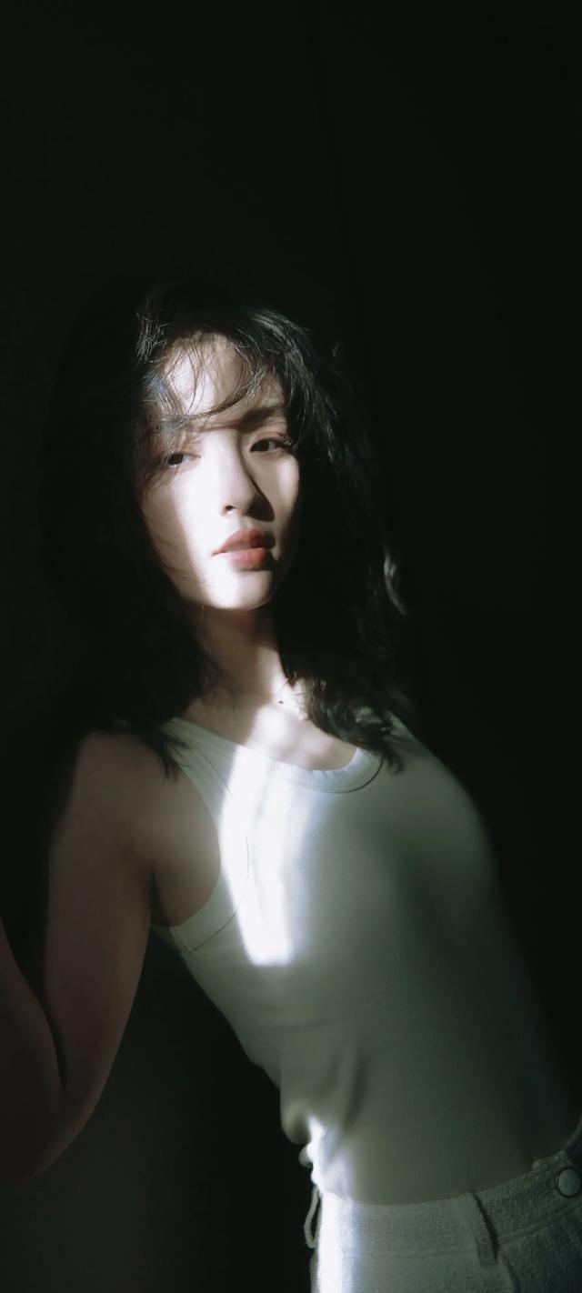 美女系列壁纸第1409期-吴倩