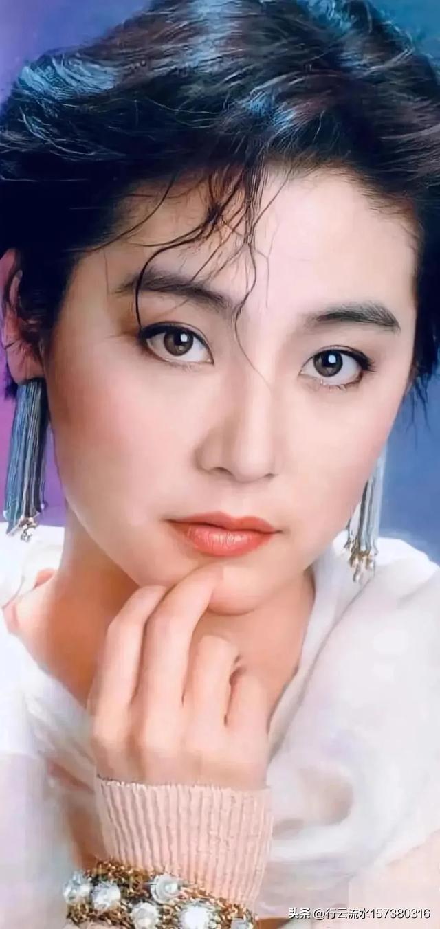 盘点眼睛最好看的10位华人美女演员,每一位都很有特色