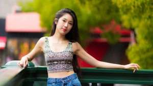 美女寂寞了在家会干嘛(独自在家的寂寞女人)