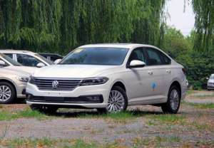 汽车多少公里做保养(刚买车不知道啥时候去保养？老司机：我来教你)