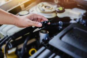 如何看汽车(怎样知晓汽车当前状态正常与否？4 种查询车辆状态的步骤公开)