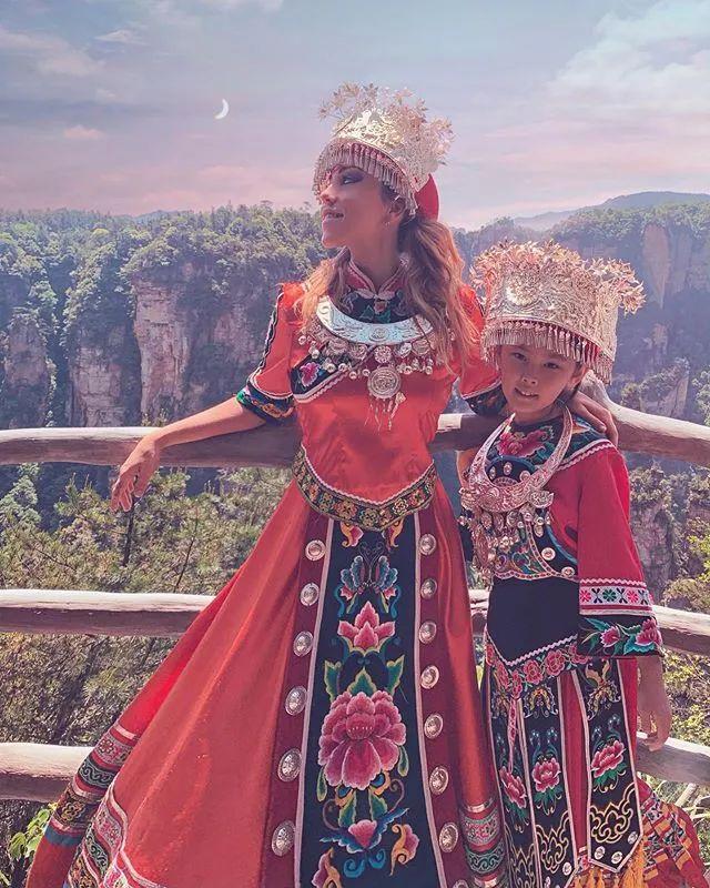 22岁混血美女游历60多个国家,却独爱中国,拍中国风景爆红网络