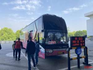 成都汽车站图片(方便成都东站汽车客运站新开15条客运班线，有乘客节约近一半时间)