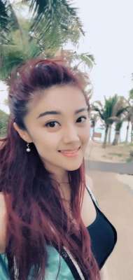 王小玮美女(不输邓紫棋，“美女歌手”王小玮到底有多迷人？（多图）)
