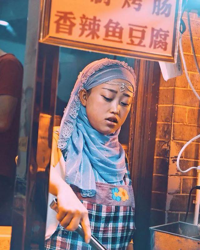 22岁混血美女游历60多个国家,却独爱中国,拍中国风景爆红网络