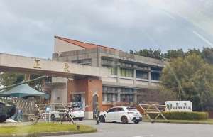 美女一A做爰(台军再爆丑闻役男邀未成年少女出游发生性关系挨告)