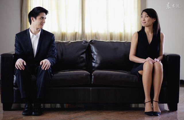 小说：在外他是萧家废婿，实则非也，他是暗中保护妻子的绝世高手