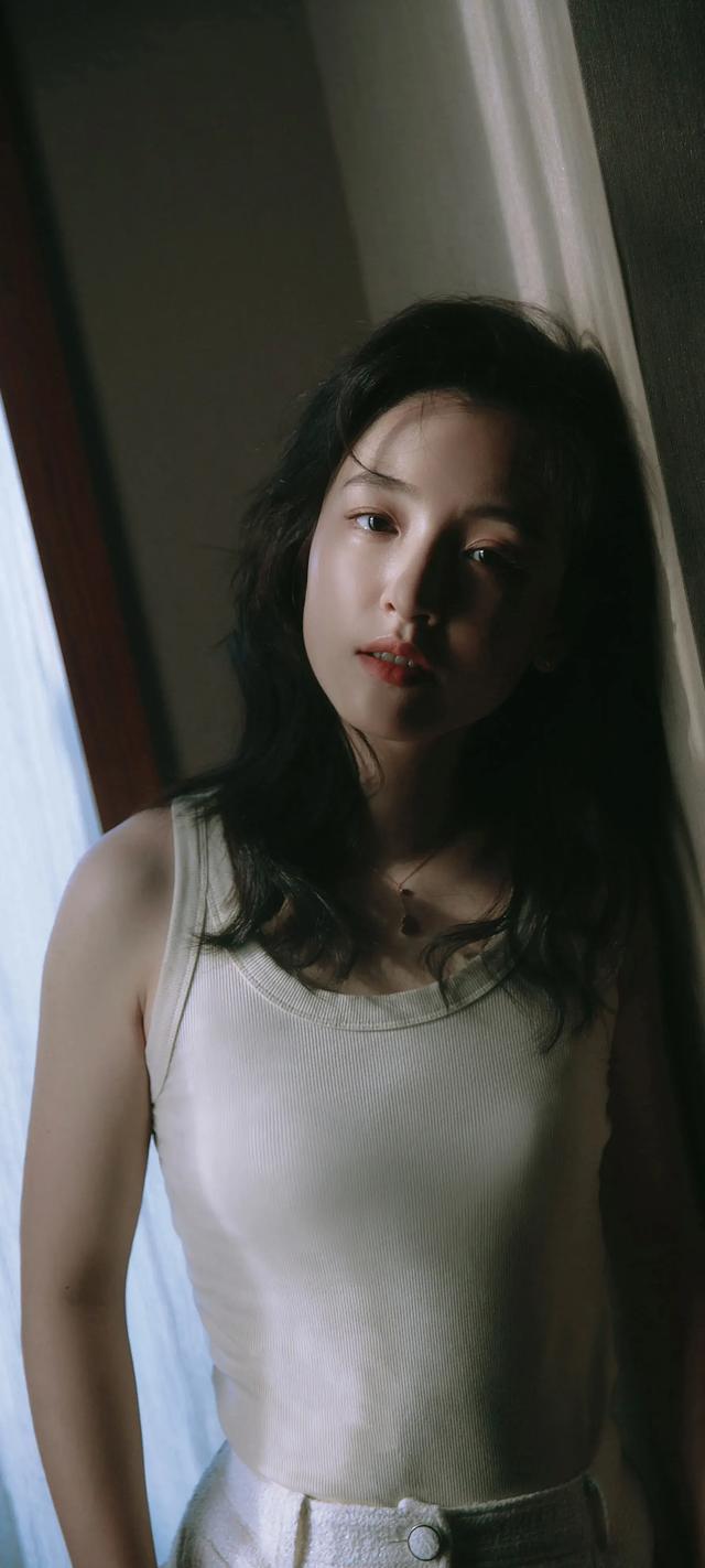 美女系列壁纸第1409期-吴倩