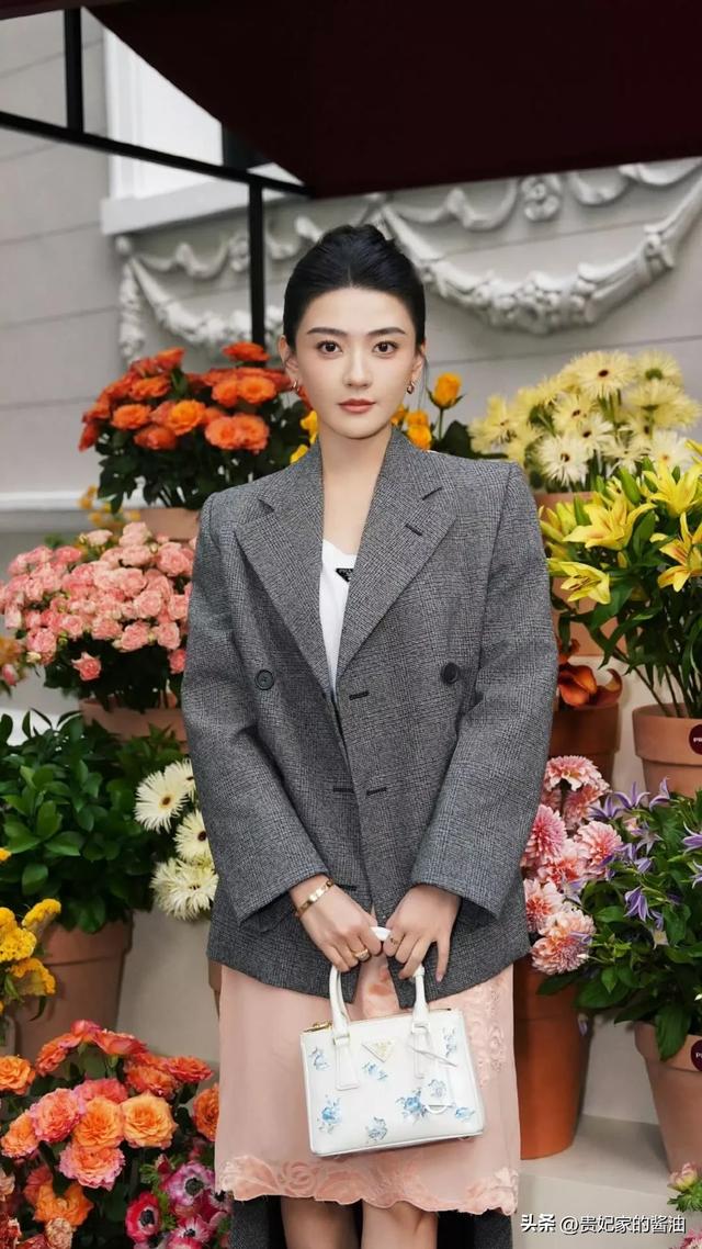迷人的极品身材美女——第一部