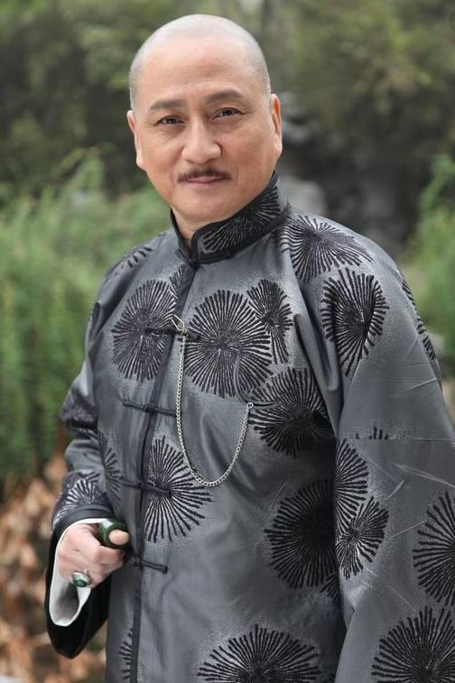 于正用一部剧请来了半个娱乐圈，看完演员表不服不行全是熟人脸