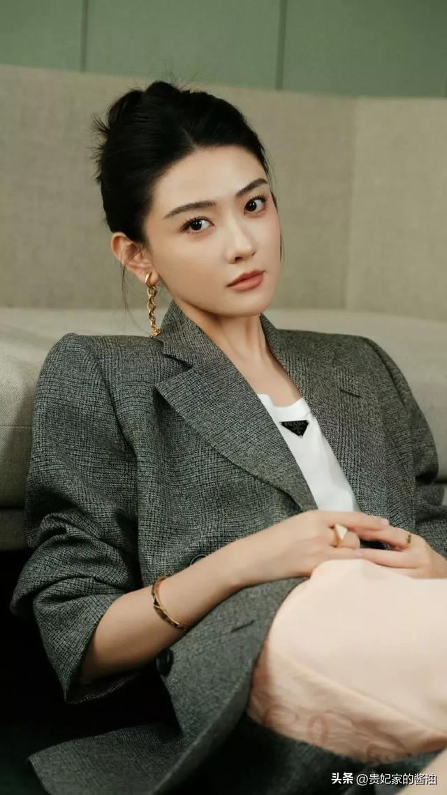 迷人的极品身材美女——第一部