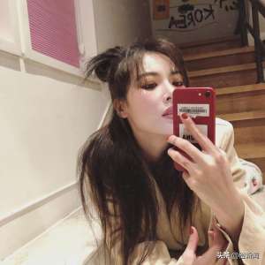 拍美女扭屁股(泫雅表演期间揭裙露底扭屁股　网民斥过火兼低俗)