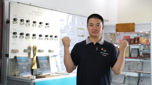 技能点拉满,他成了小时候最想成为的人!