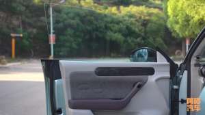 汽车无框玻璃(越来越多的车用上了无框车门，知道它的缺点后，你还会选它吗？)