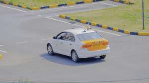 北京汽车幻影(“驾校第一股”ST时尚或连亏三年，退市风险高悬，背后国资股东坐不住了？)