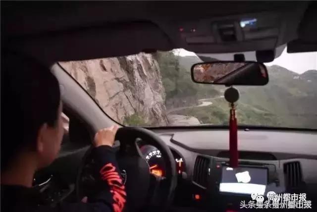 甩“美女主播”几条街！遵义90后美女村主任，挑起全村致富重担