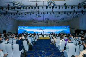 耀腾汽车(DMH超级混动技术赋能，荣威D7和D5X为何是你绕不开的新选择？)