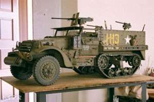 履带车汽车(克服恶劣地形不在话下，曾是二战军用卡车，至今仍在提供新灵感)