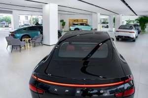 汽车店为什么叫4s(传统4S店VS新势力店，转型销售店长揭秘其中差别)