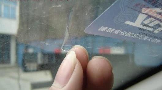 不知道新车买回来要贴这两种膜，难怪那么多人的车子都被自己弄花