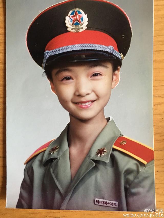 她早年拿金马，如今和范冰冰演同一角色，称与张一山谈恋爱没拍够