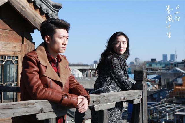 她早年拿金马，如今和范冰冰演同一角色，称与张一山谈恋爱没拍够