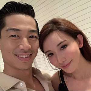 林志玲义卖活动媒体蹲守 夫妇两人不见踪影