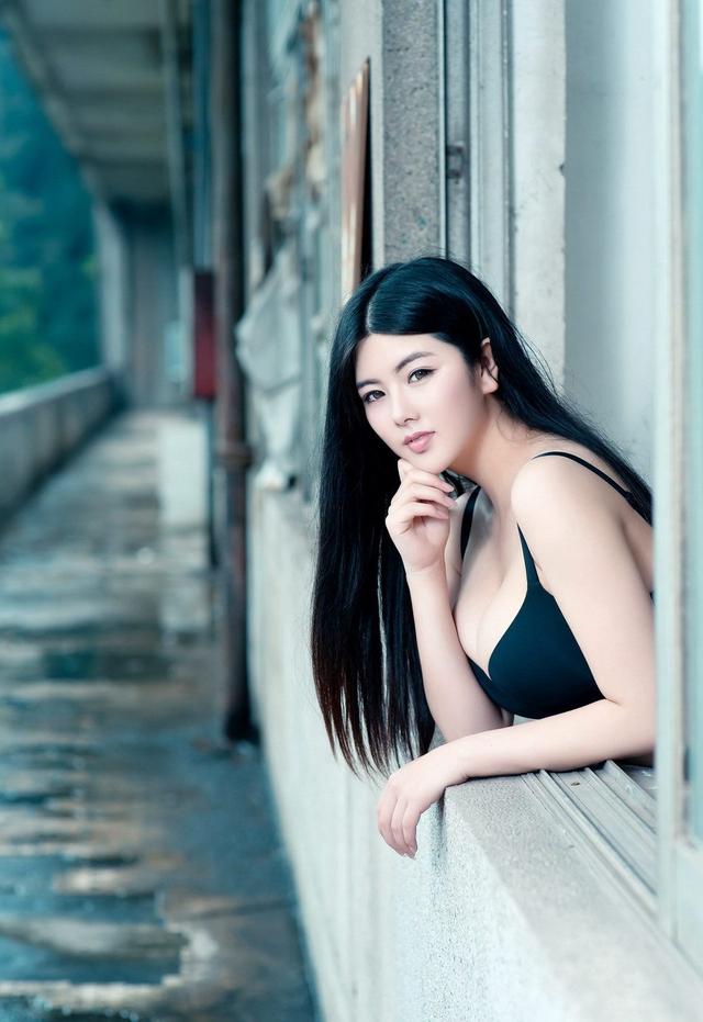 网红模特娜露selena学校长发古典秀拍