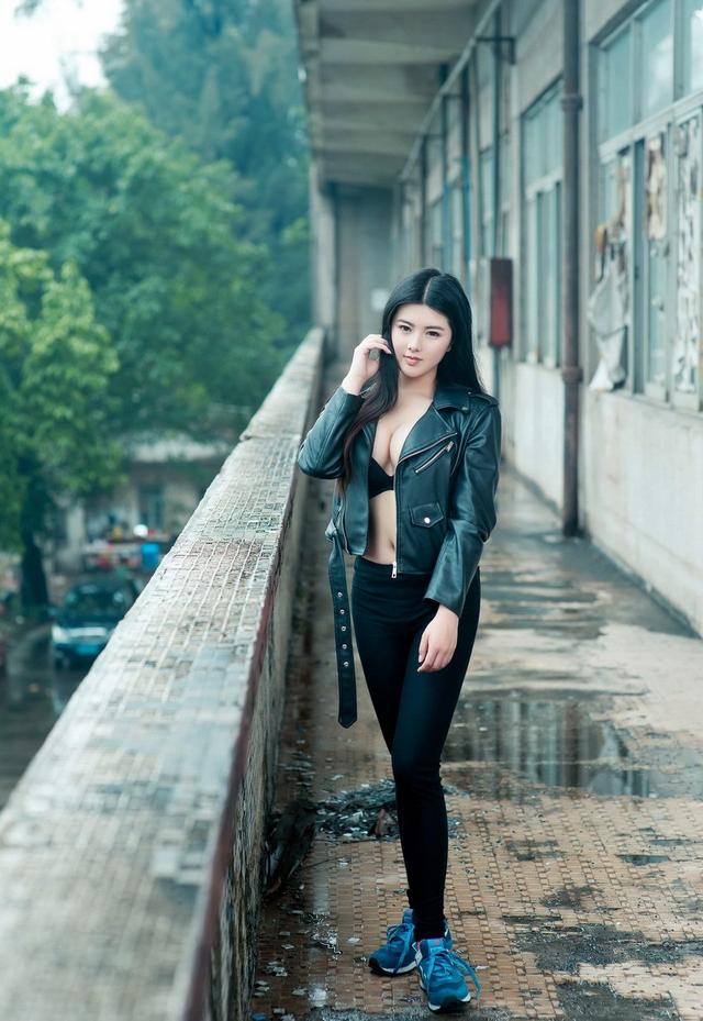 网红模特娜露selena学校长发古典秀拍