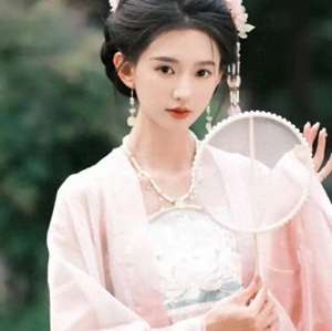 美女签(于正新签美女张婉莹，古装惊艳却陷“小三”风波，真相到底如何？)
