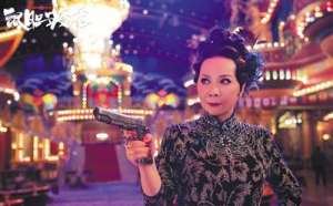 蔡明：不装嫩不怕老 到任何年纪都无可挑剔
