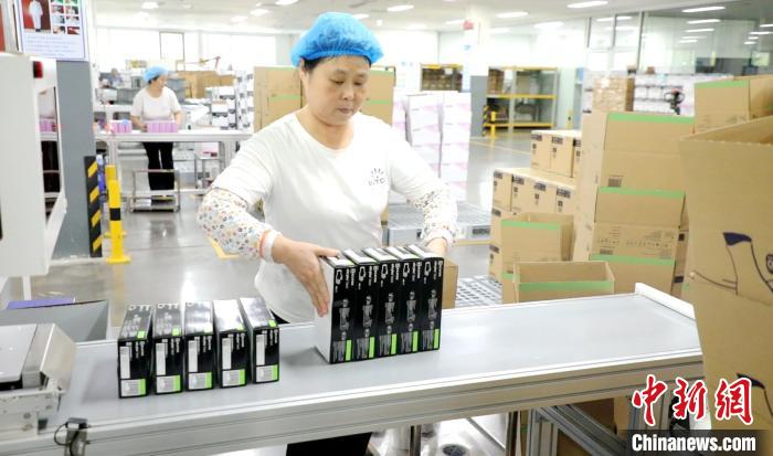 江西彭泽:忙生产赶订单 全力冲刺“开门红”