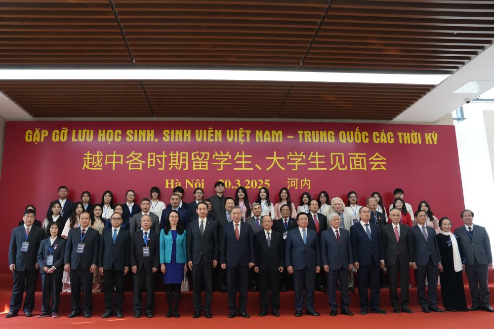 心相近丨“中越友好的根基在人民”——习近平主席引领推动中越传统友谊恒久常新